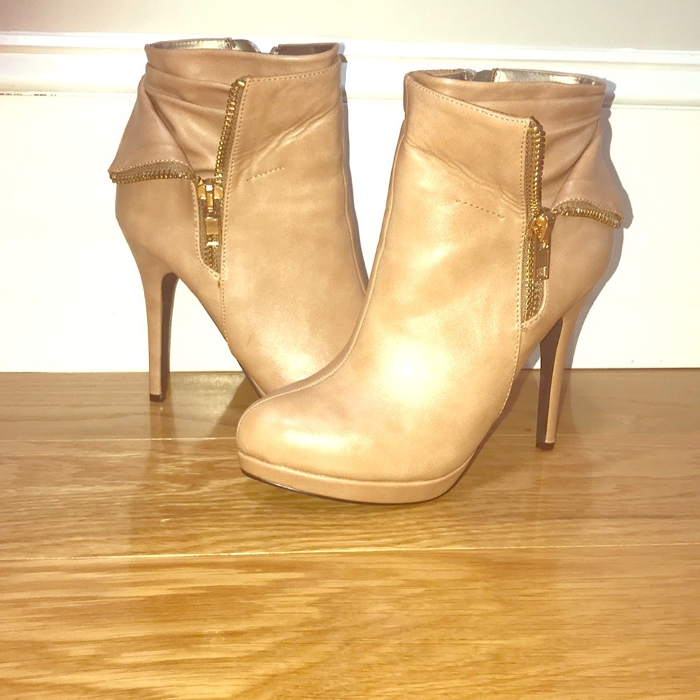 Leather 3” heeled Michael Antonio booties